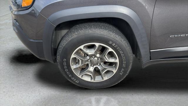 used 2020 Jeep Cherokee car, priced at $24,995