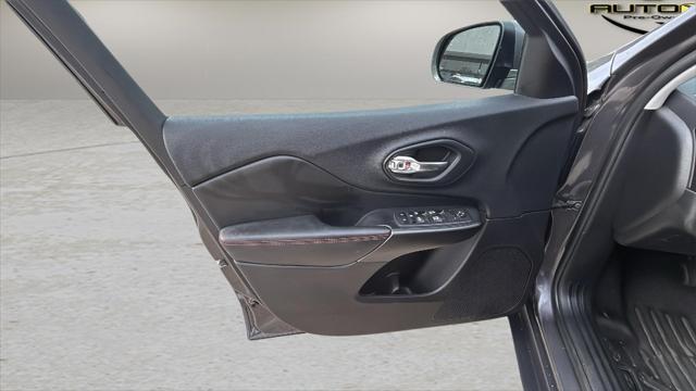 used 2020 Jeep Cherokee car, priced at $24,995
