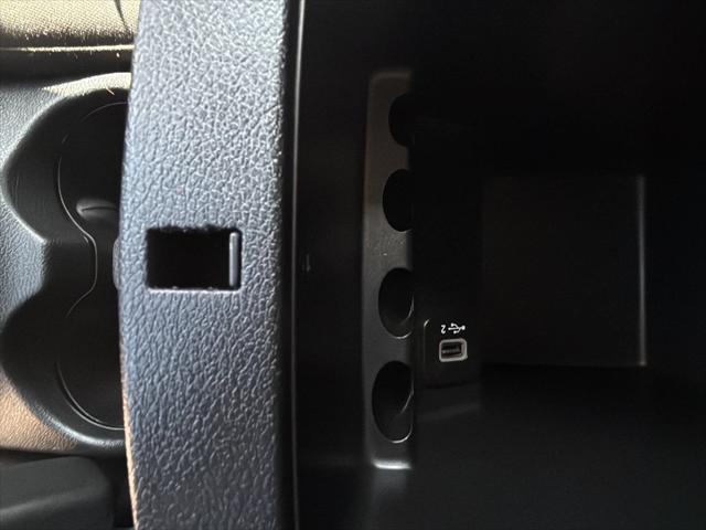 used 2021 Jeep Cherokee car, priced at $18,995