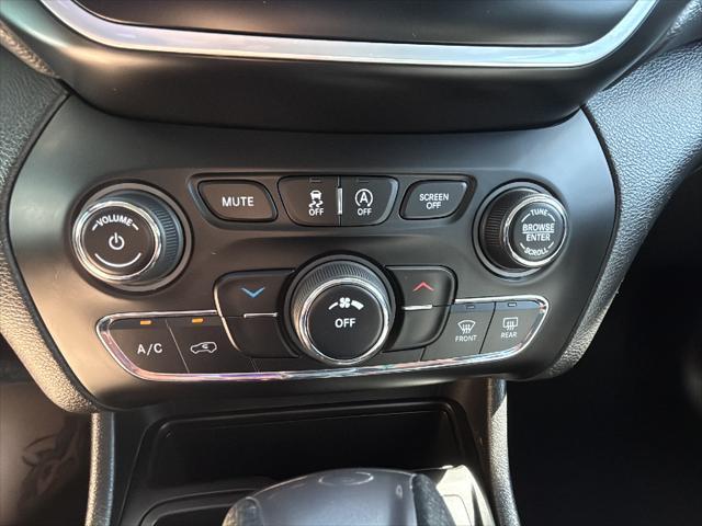 used 2021 Jeep Cherokee car, priced at $18,995