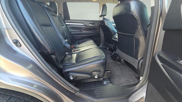 used 2018 Toyota Highlander car, priced at $20,998