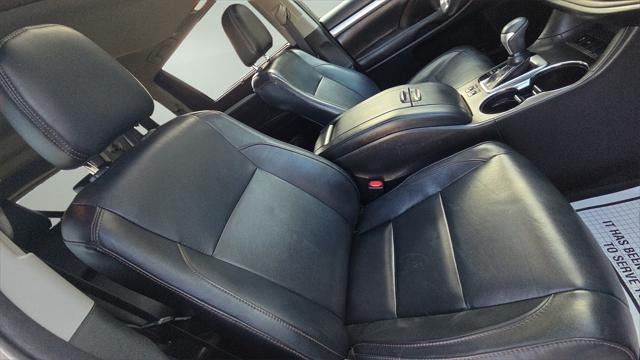 used 2018 Toyota Highlander car, priced at $20,998