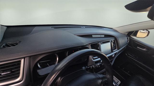 used 2018 Toyota Highlander car, priced at $20,998