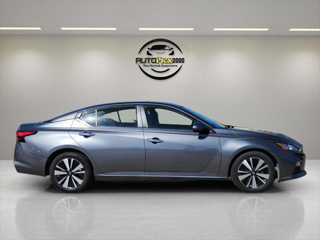 used 2022 Nissan Altima car, priced at $17,919