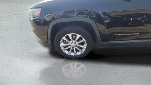 used 2019 Jeep Cherokee car