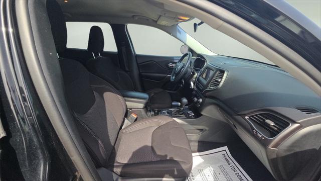 used 2019 Jeep Cherokee car
