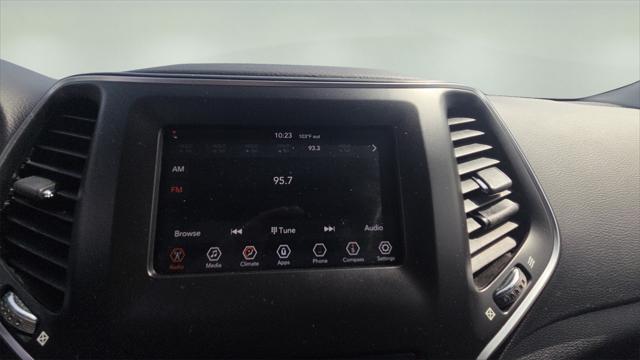 used 2019 Jeep Cherokee car