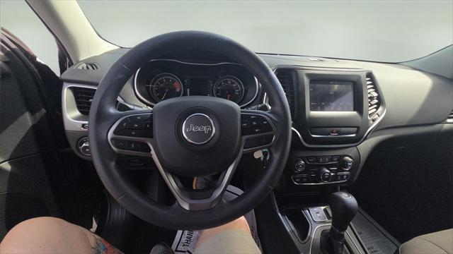 used 2019 Jeep Cherokee car