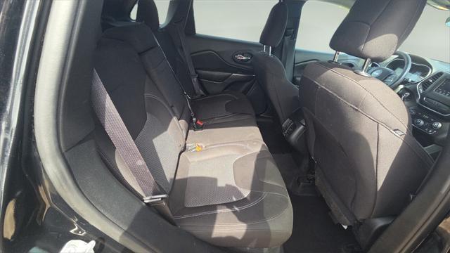 used 2019 Jeep Cherokee car
