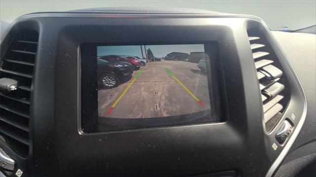 used 2019 Jeep Cherokee car