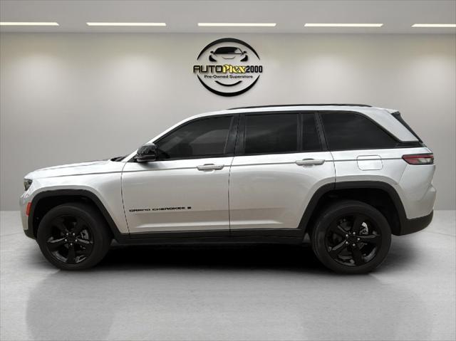 used 2023 Jeep Grand Cherokee car, priced at $32,558