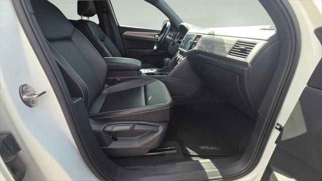 used 2020 Volkswagen Atlas Cross Sport car, priced at $22,639