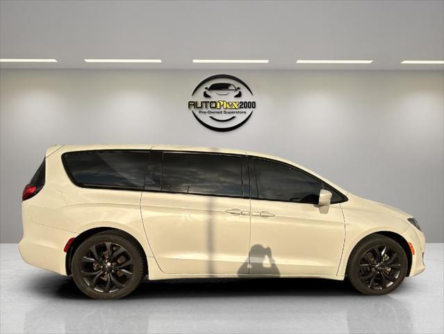 used 2019 Chrysler Pacifica car, priced at $16,995