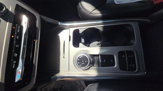 used 2022 Ford Explorer car, priced at $27,133