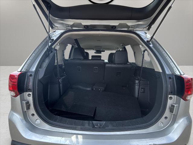 used 2020 Mitsubishi Outlander car, priced at $16,999