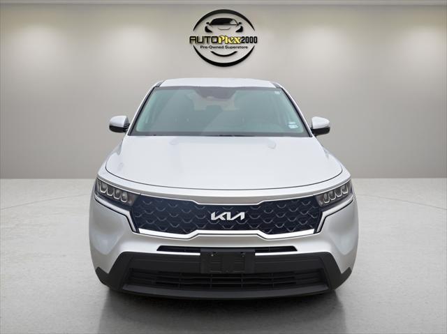 used 2022 Kia Sorento car, priced at $24,895