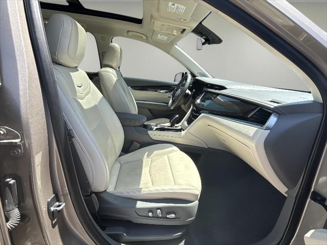 used 2022 Cadillac XT6 car, priced at $31,126
