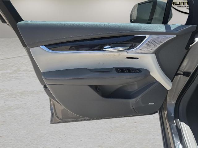 used 2022 Cadillac XT6 car, priced at $31,126