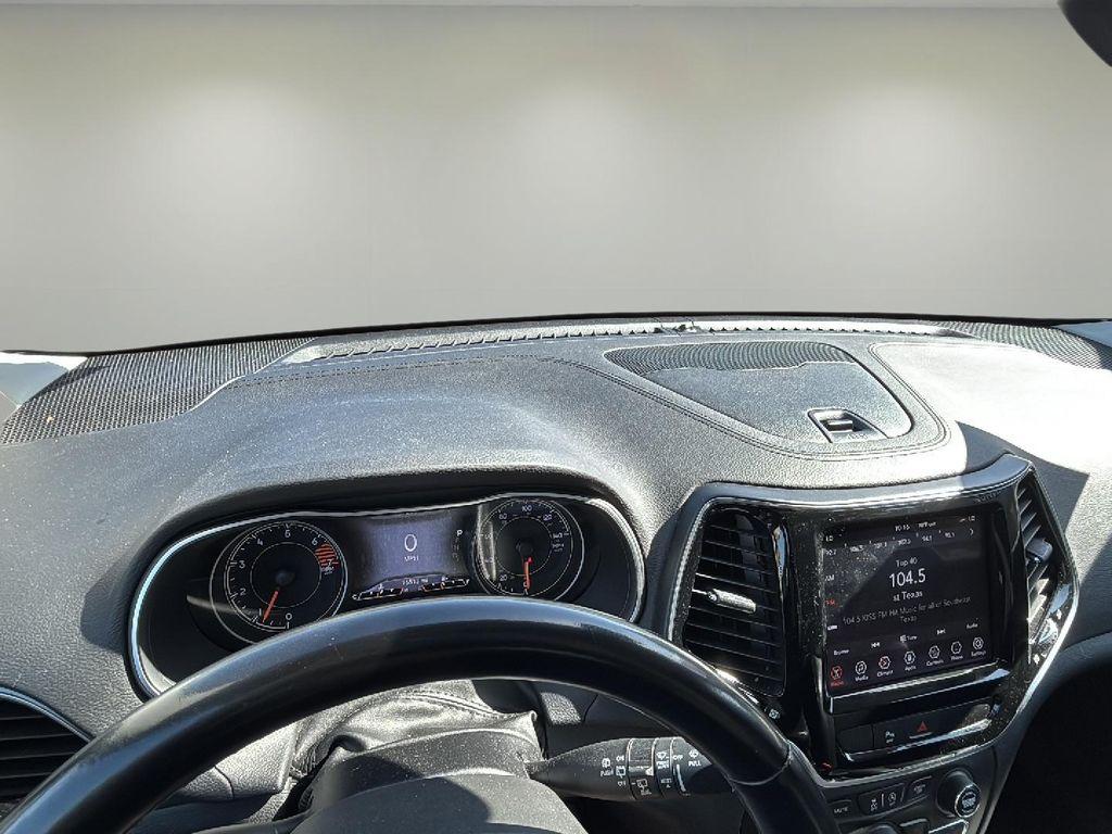 used 2020 Jeep Cherokee car, priced at $17,182