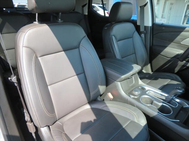 used 2020 Chevrolet Traverse car, priced at $23,890