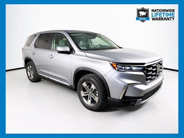 new 2025 Honda Pilot car, priced at $44,950