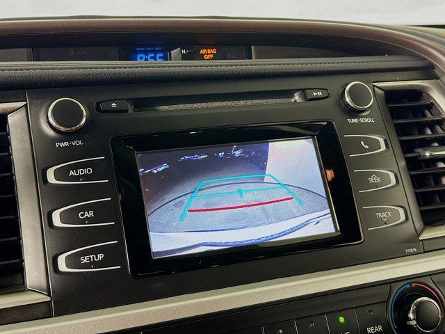 used 2019 Toyota Highlander car, priced at $18,445