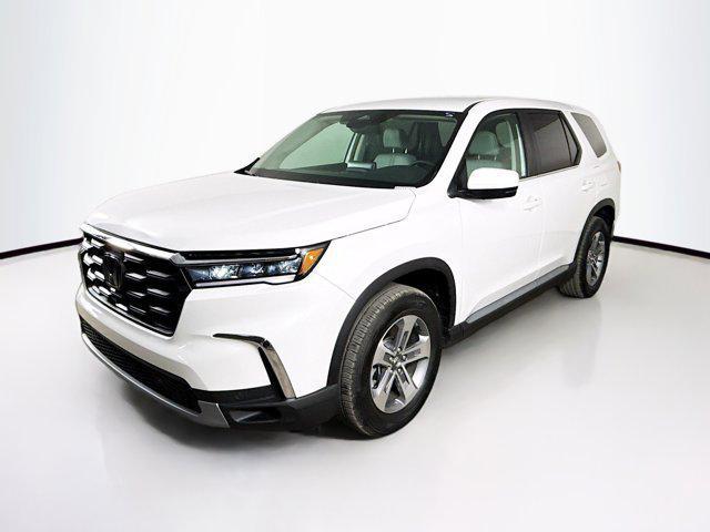 new 2025 Honda Pilot car, priced at $43,931
