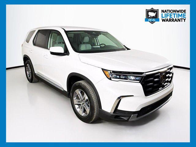 new 2025 Honda Pilot car, priced at $43,931