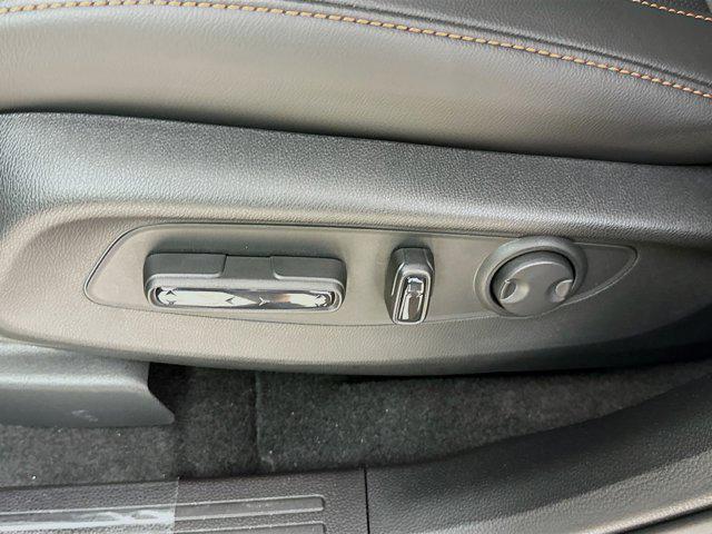 new 2026 Honda CR-V Hybrid car, priced at $38,438