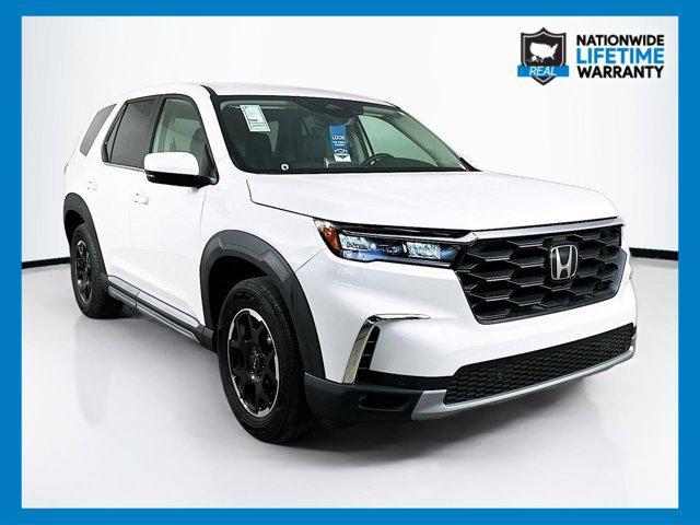 new 2025 Honda Pilot car, priced at $45,177