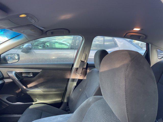 used 2014 Nissan Altima car