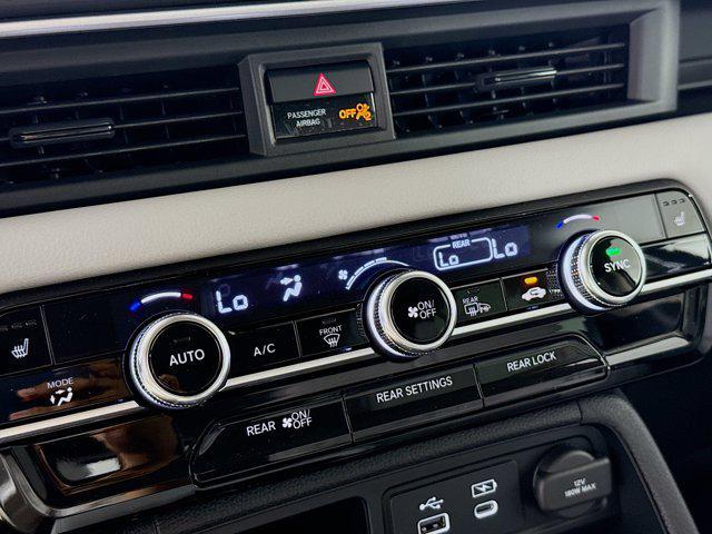 new 2025 Honda Pilot car, priced at $43,922
