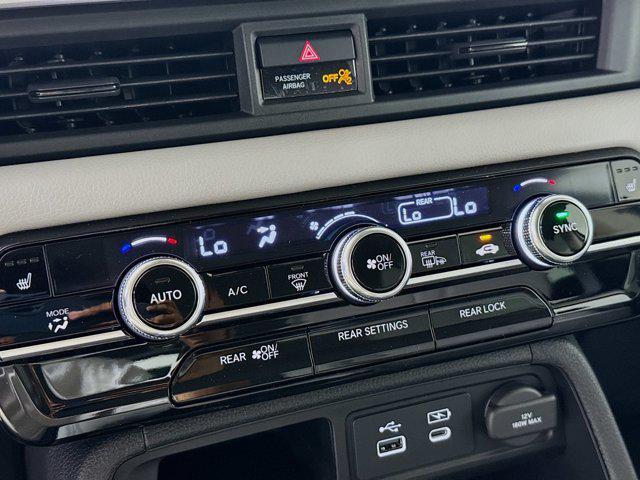 new 2025 Honda Pilot car, priced at $43,922