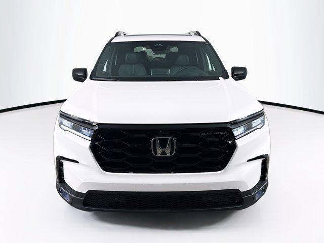 new 2025 Honda Pilot car, priced at $52,403