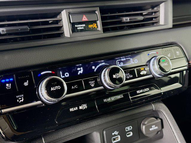 new 2025 Honda Pilot car, priced at $52,951