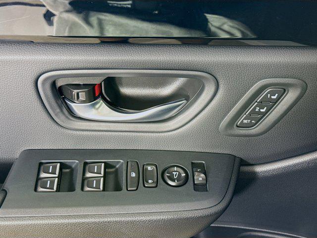 new 2025 Honda Pilot car, priced at $49,510