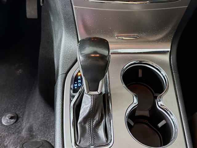 used 2021 Jeep Grand Cherokee car, priced at $19,196