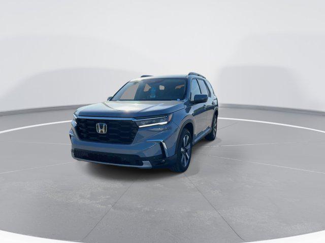 new 2025 Honda Pilot car, priced at $47,348