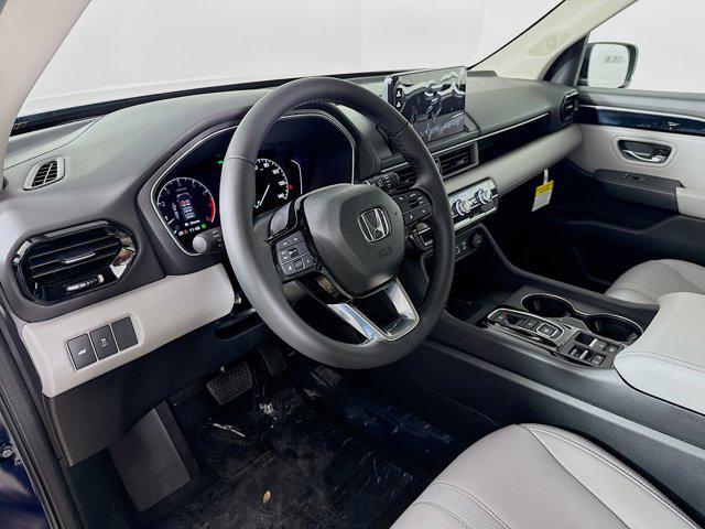 new 2025 Honda Pilot car, priced at $43,153