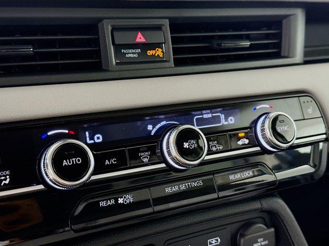 new 2025 Honda Pilot car, priced at $43,153