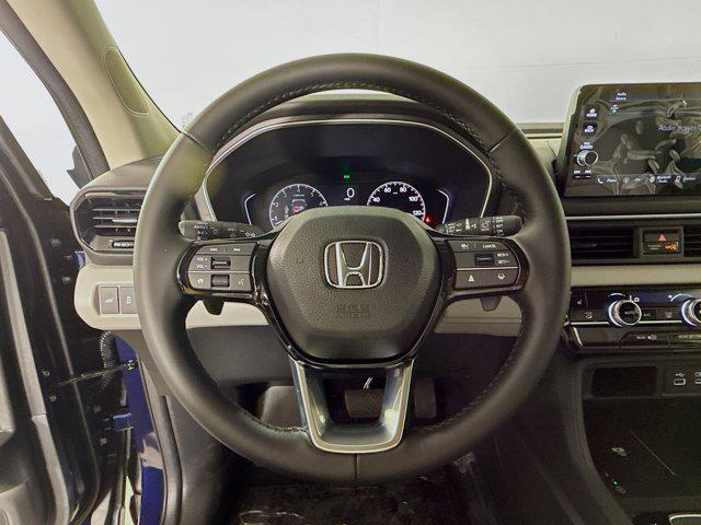 new 2025 Honda Pilot car, priced at $43,153