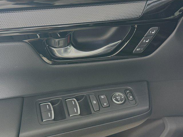 new 2026 Honda CR-V Hybrid car, priced at $41,384