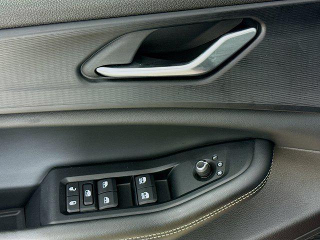 used 2023 Jeep Grand Cherokee L car, priced at $27,859
