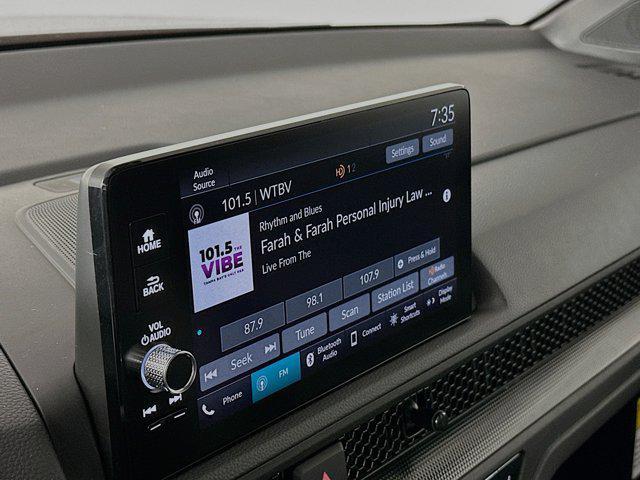 new 2025 Honda CR-V Hybrid car, priced at $39,674