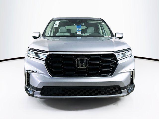 new 2025 Honda Pilot car, priced at $42,505