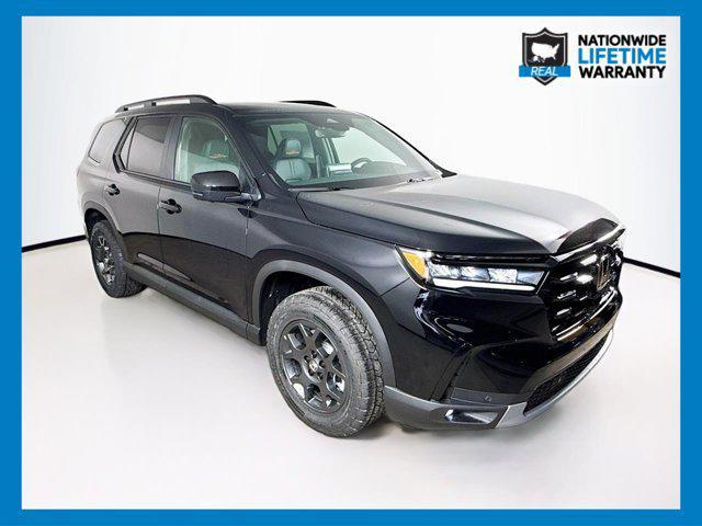new 2025 Honda Pilot car, priced at $48,136