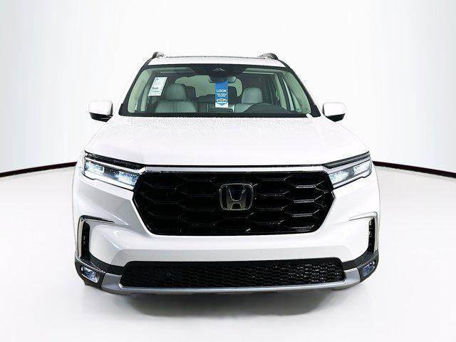 new 2025 Honda Pilot car, priced at $47,668