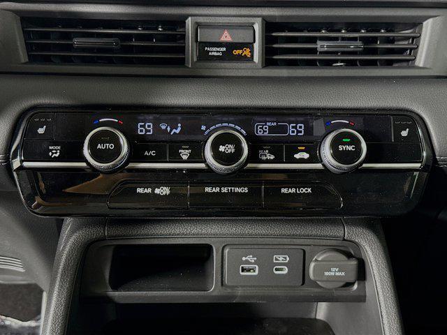 new 2025 Honda Pilot car, priced at $50,147