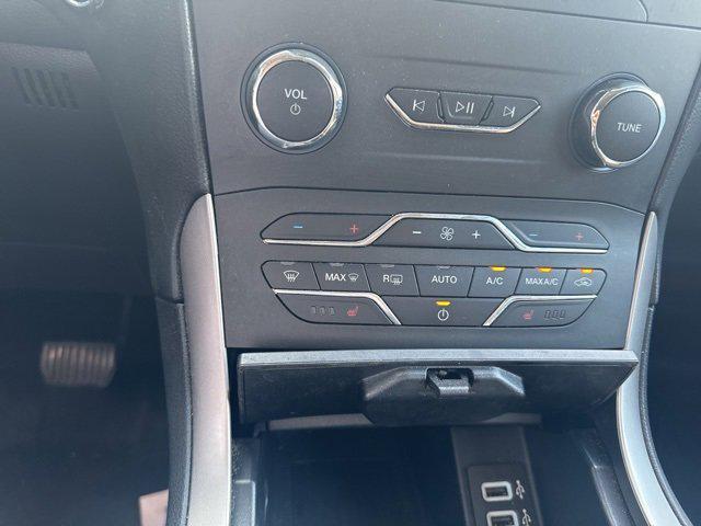 used 2020 Ford Edge car, priced at $19,213