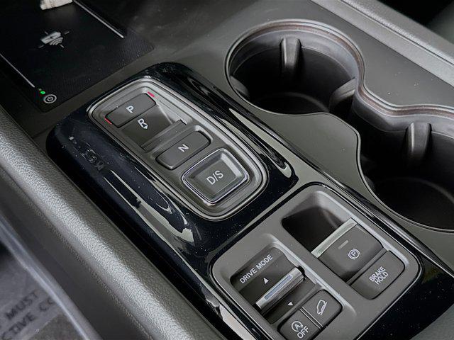new 2025 Honda Pilot car, priced at $48,563